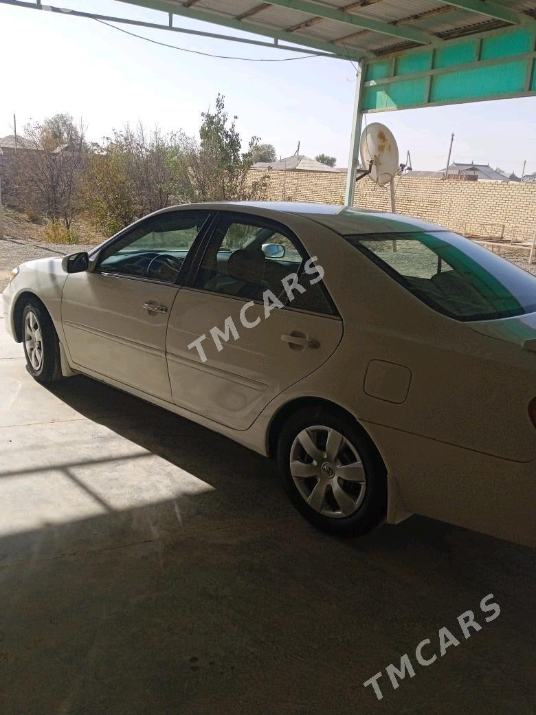 Toyota Camry 2004 - 135 000 TMT - Серахс - img 3