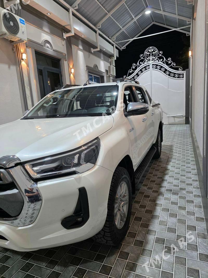 Toyota Hilux 2022 - 568 400 TMT - Arzuw - img 5