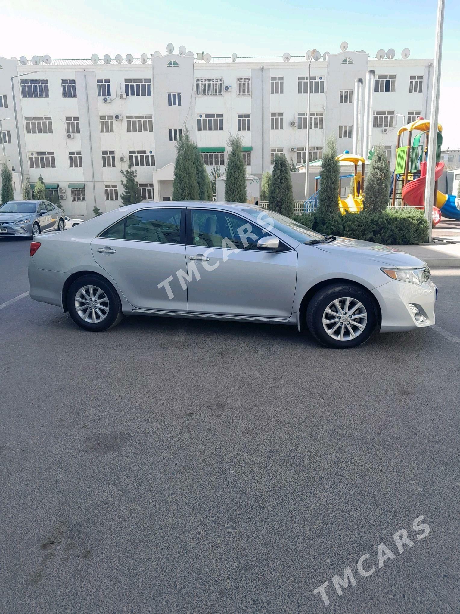Toyota Camry 2014 - 245 000 TMT - Мары - img 4