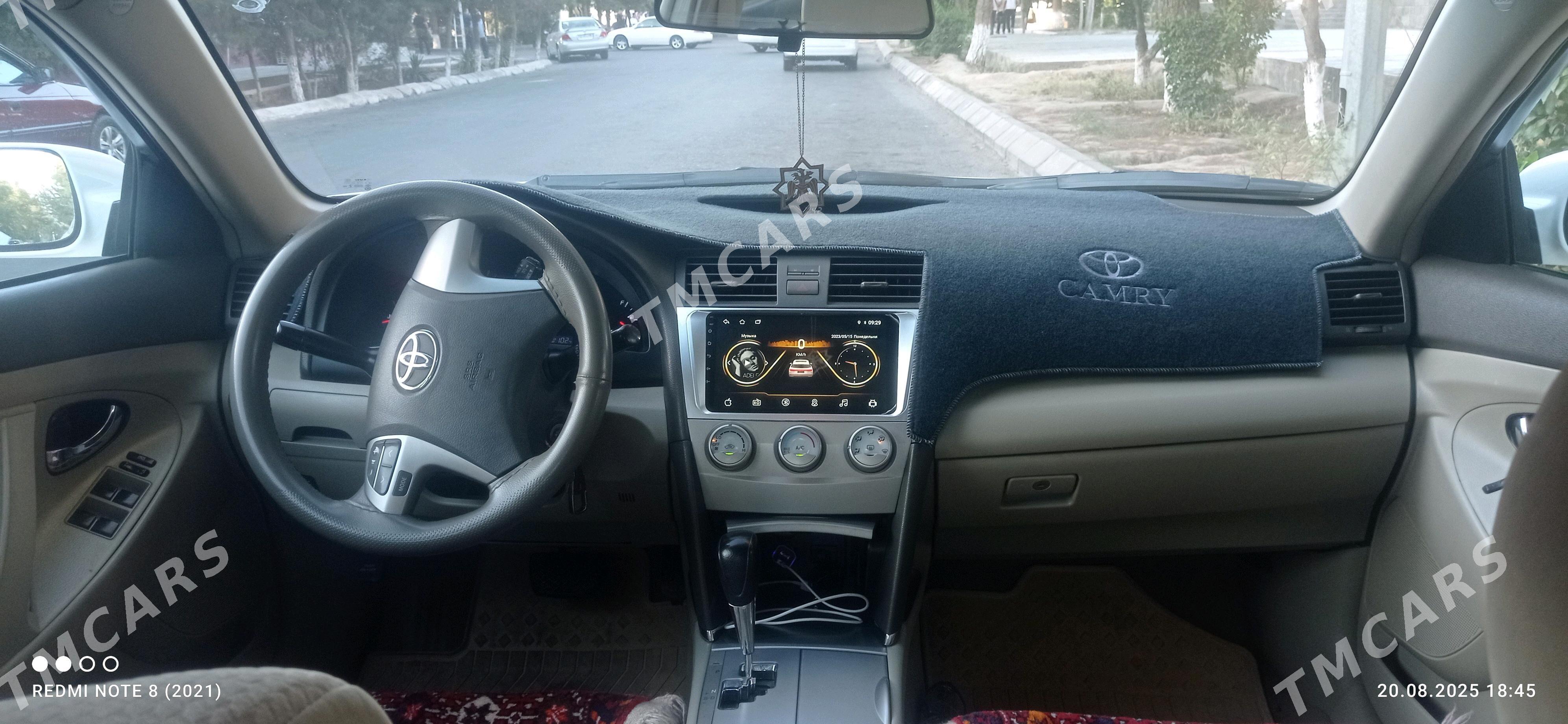 Toyota Camry 2010 - 190 000 TMT - Мары - img 5