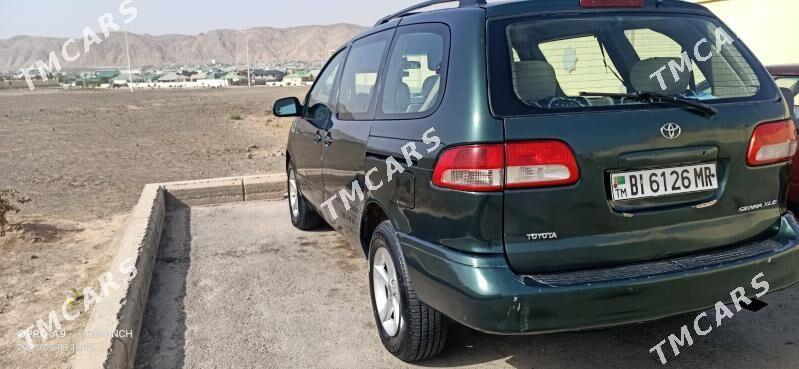 Toyota Sienna 2000 - 145 000 TMT - Туркменгала - img 3