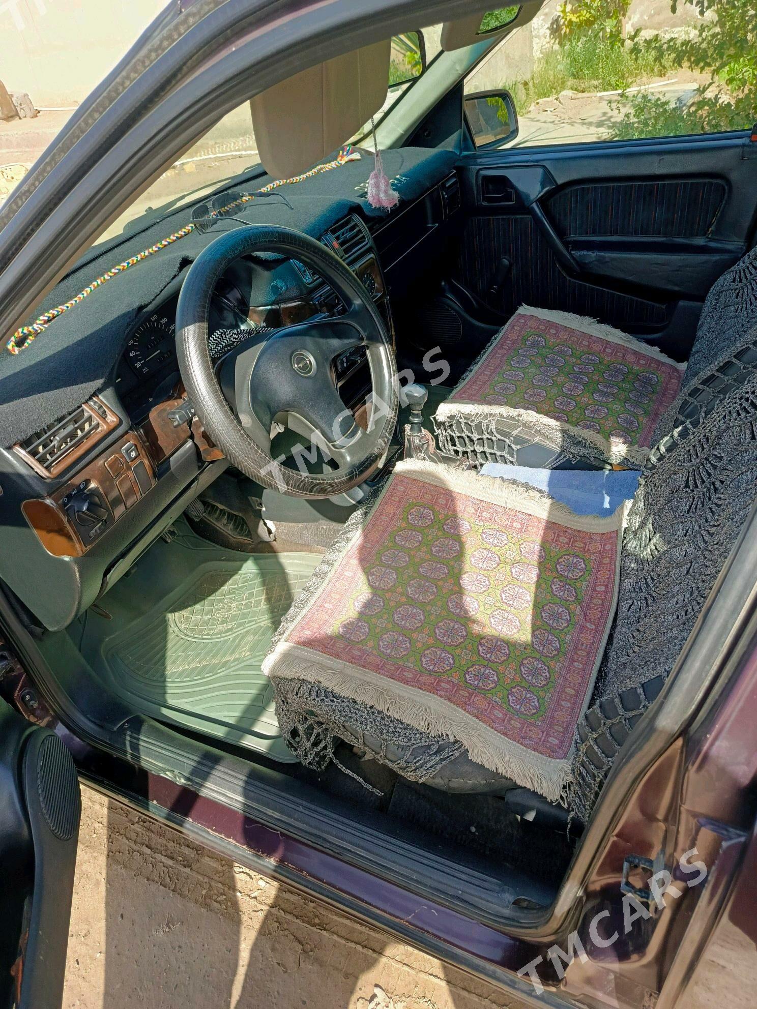 Opel Vectra 1993 - 37 000 TMT - Мары - img 9
