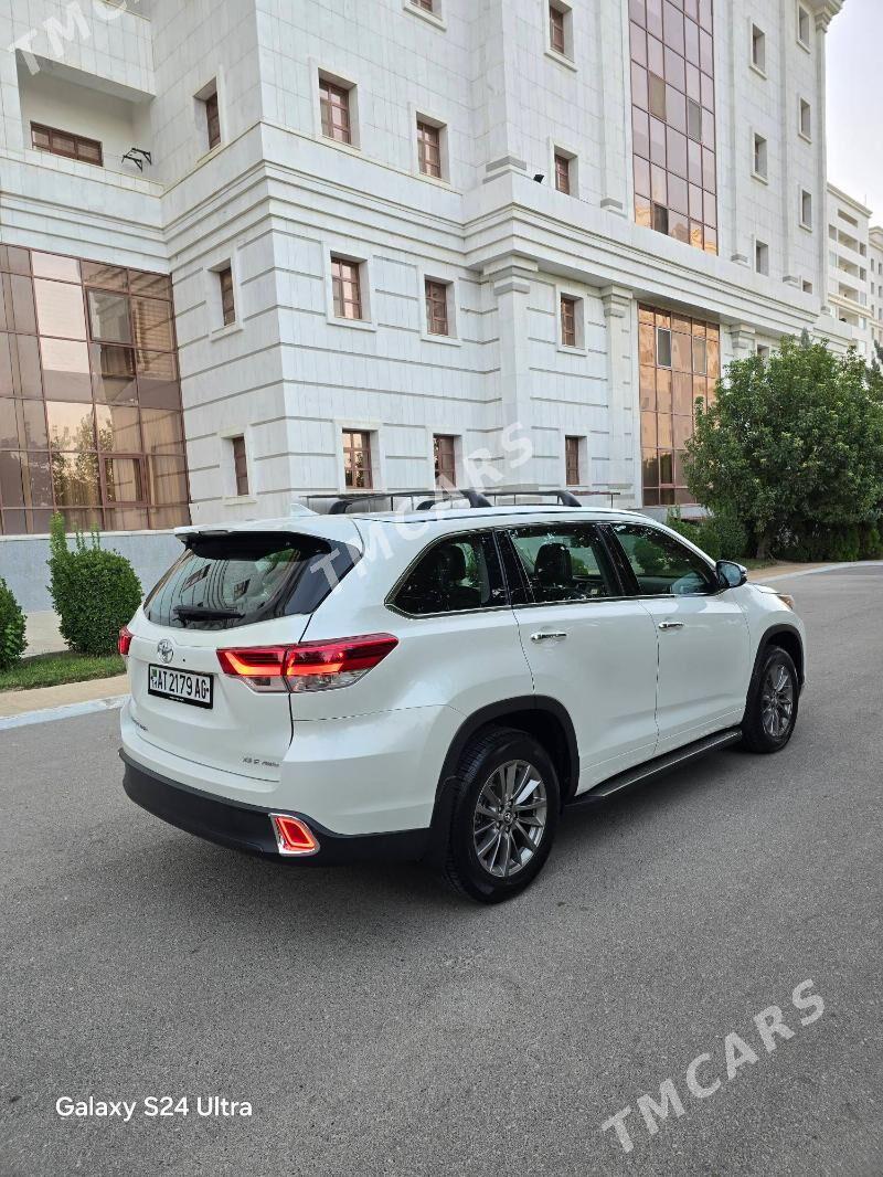 Toyota Highlander 2018 - 470 000 TMT - Хитровка - img 4
