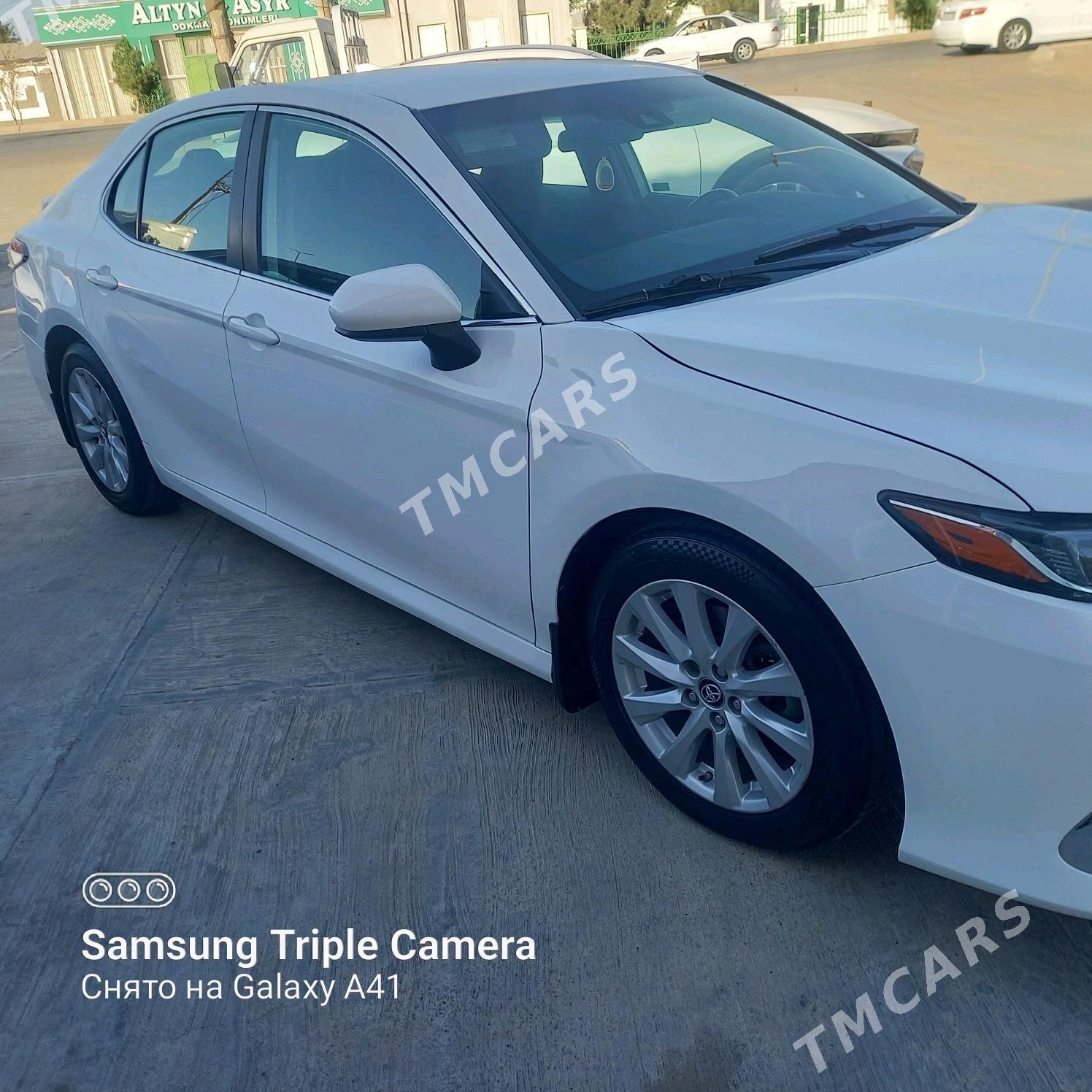 Toyota Camry 2019 - 310 000 TMT - Мары - img 8