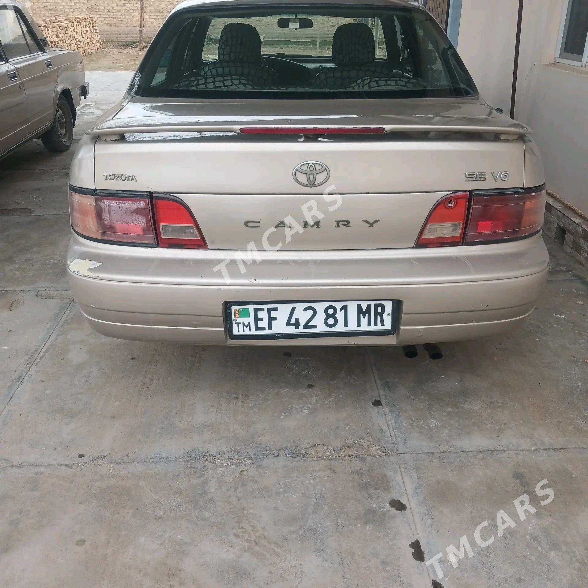 Toyota Camry 1994 - 77 000 TMT - Мургап - img 4