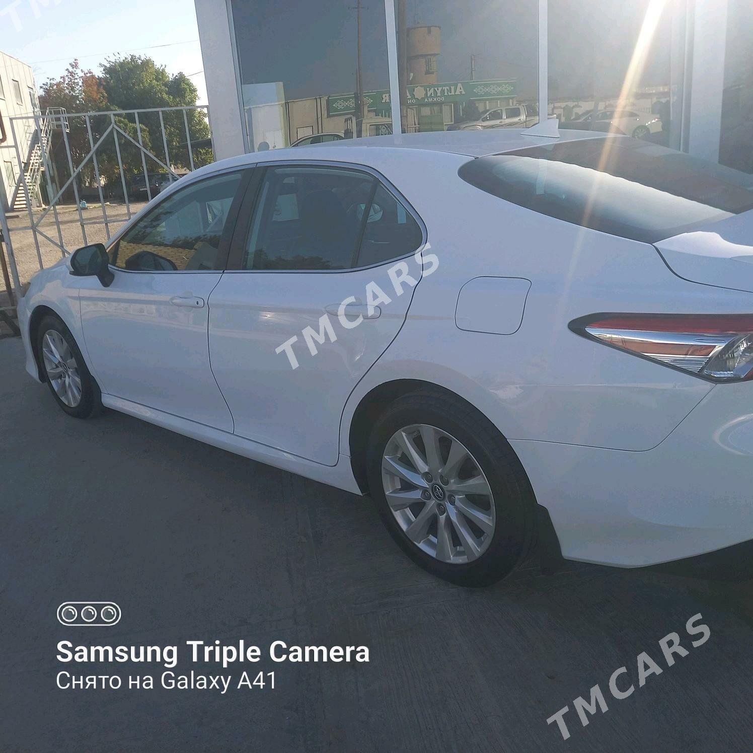 Toyota Camry 2019 - 310 000 TMT - Мары - img 5