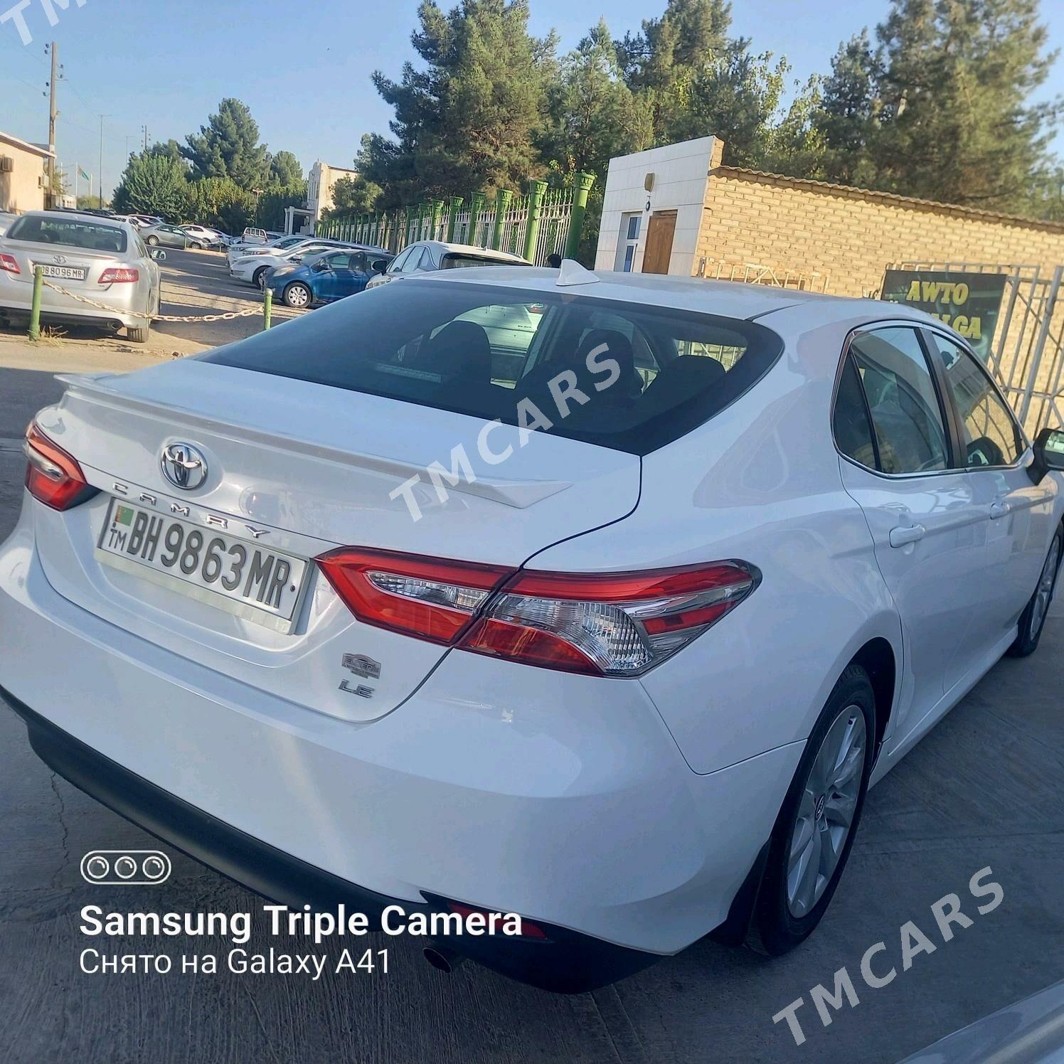 Toyota Camry 2019 - 310 000 TMT - Мары - img 9