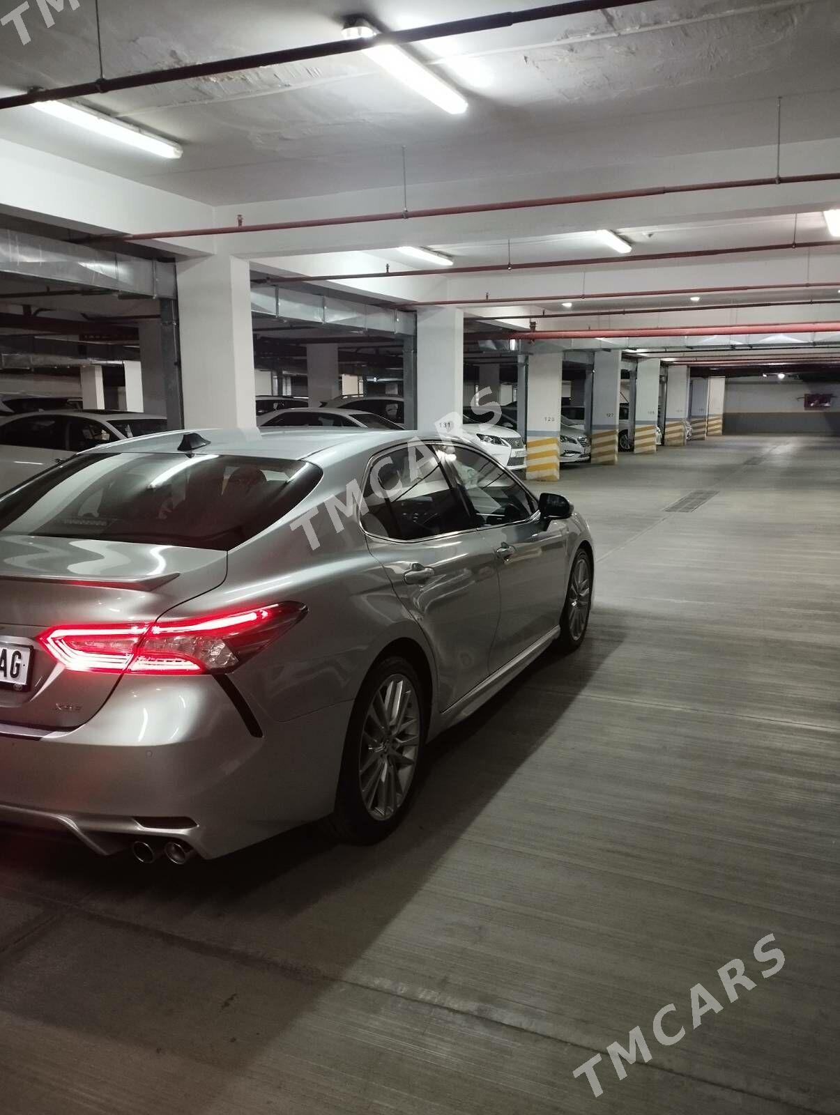 Toyota Camry 2018 - 280 000 TMT - Ашхабад - img 4