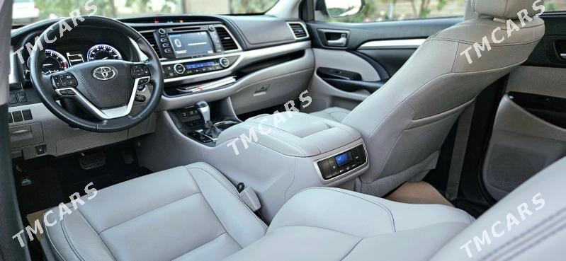 Toyota Highlander 2018 - 510 000 TMT - Daşoguz - img 8