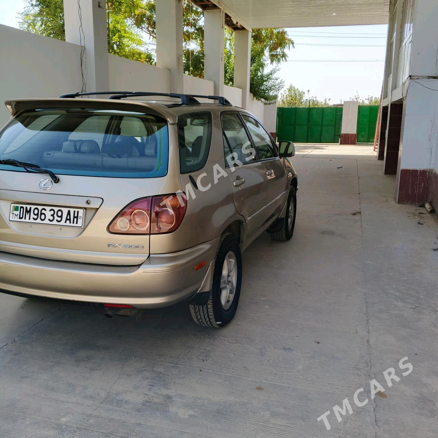 Lexus RX 300 2000 - 165 000 TMT - Халач - img 3