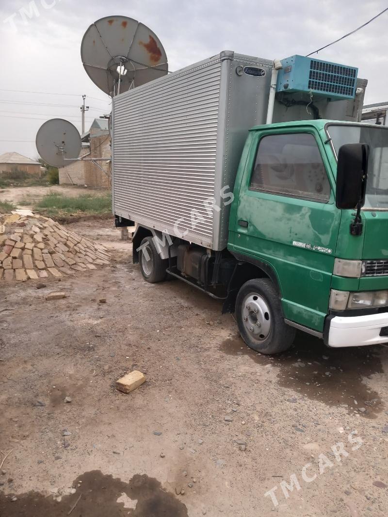 Isuzu Elf 1992 - 90 000 TMT - Мары - img 3