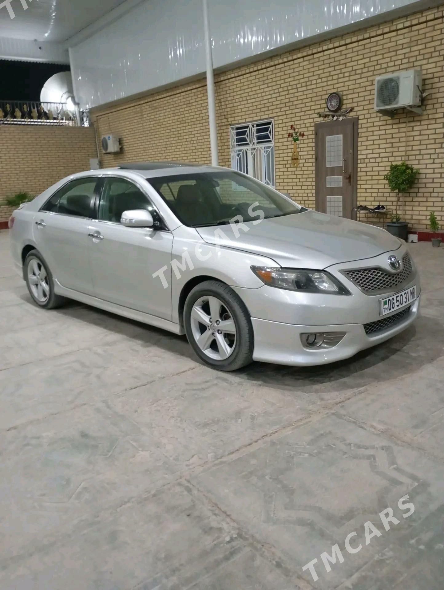 Toyota Camry 2010 - 174 000 TMT - Байрамали - img 3