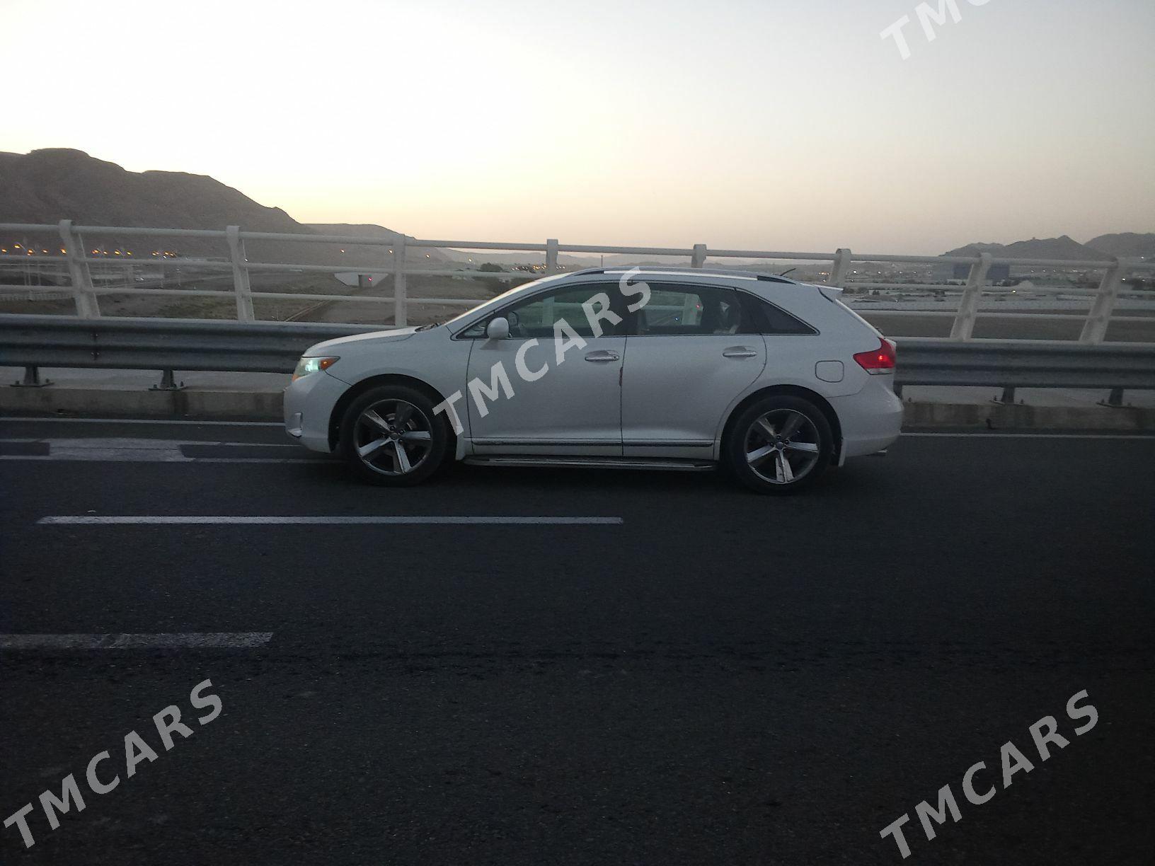 Toyota Venza 2010 - 210 000 TMT - Туркменбаши - img 3