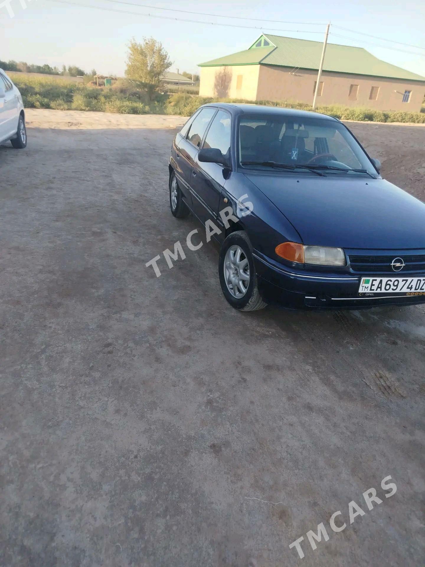 Opel Astra 1993 - 38 000 TMT - Türkmenbaşy etr. - img 4