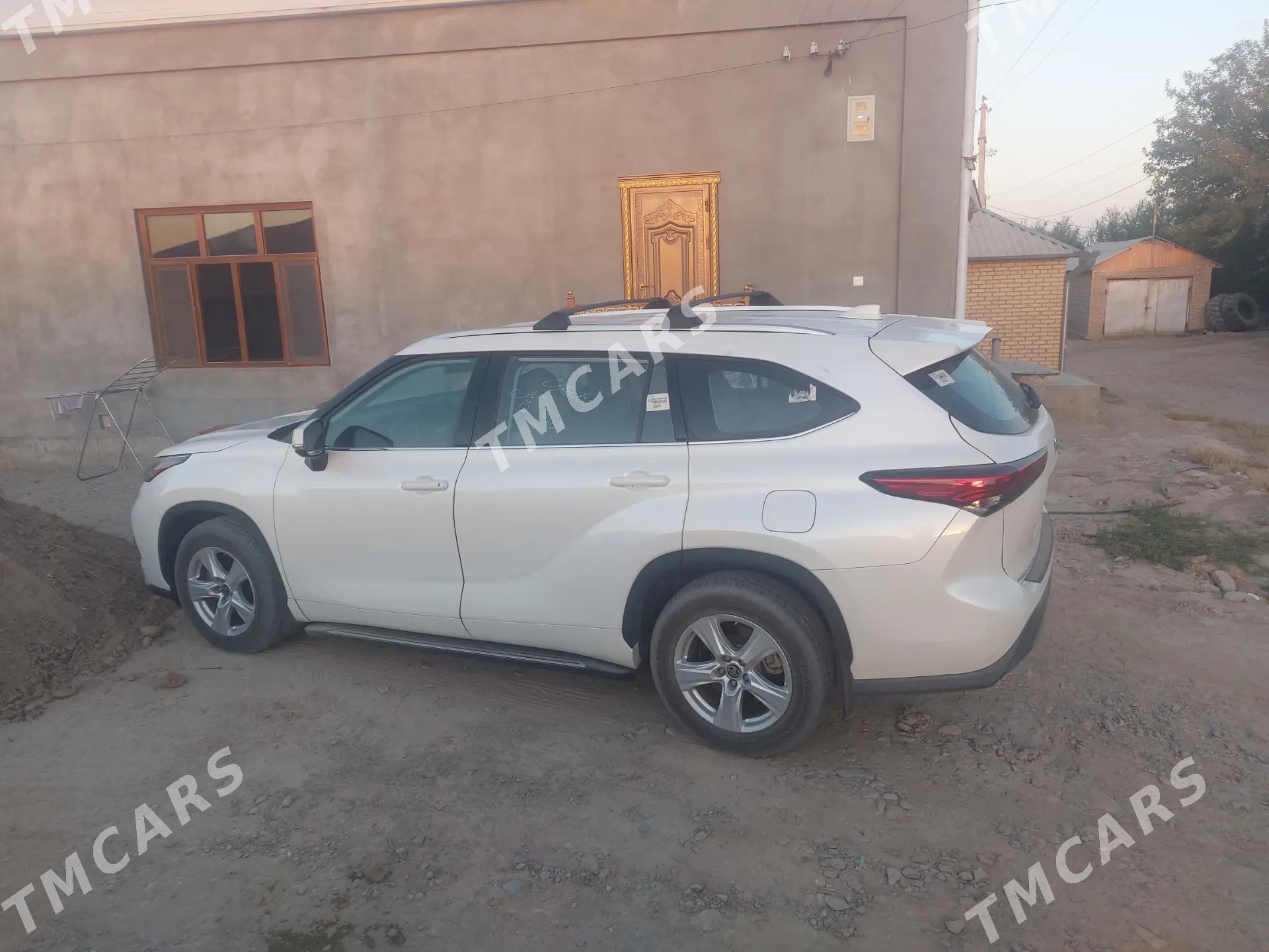 Toyota Highlander 2021 - 505 000 TMT - Sakarçäge - img 4