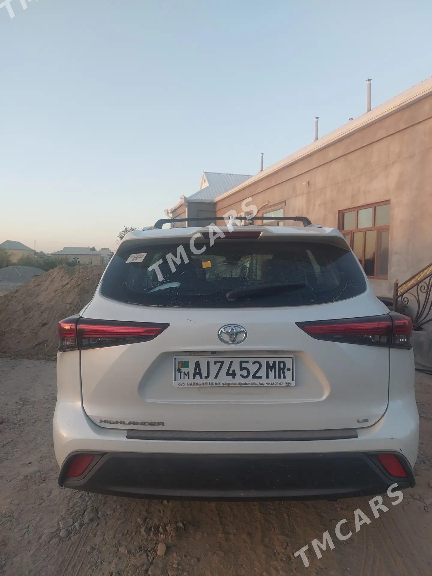 Toyota Highlander 2021 - 505 000 TMT - Sakarçäge - img 2