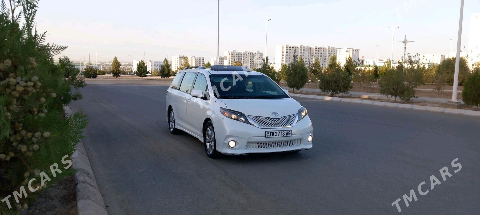 Toyota Sienna 2011 - 285 000 TMT - Ашхабад - img 8