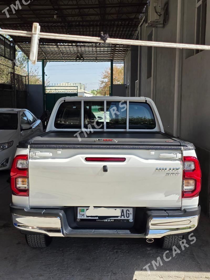 Toyota Hilux 2022 - 588 000 TMT - Aşgabat - img 4