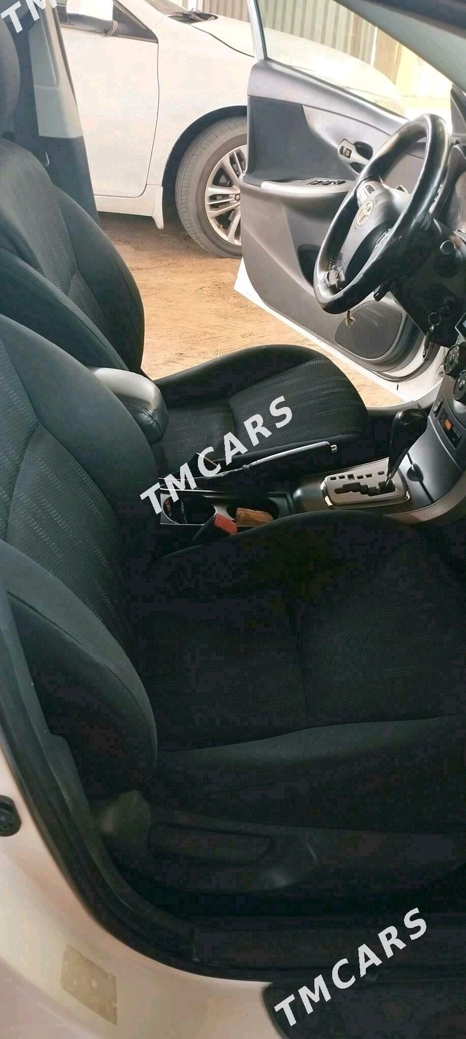 Toyota Corolla 2011 - 150 000 TMT - Мары - img 4