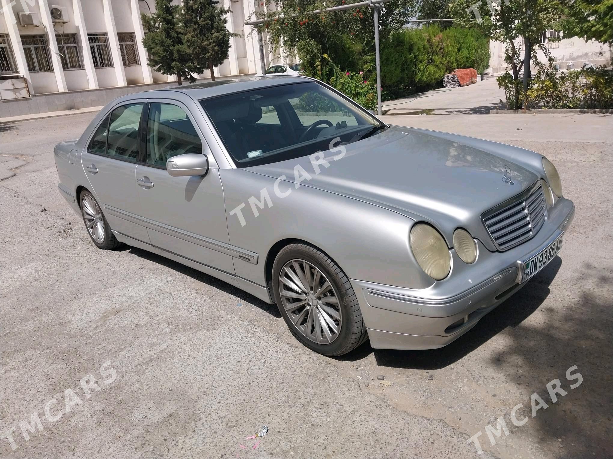 Mercedes-Benz E320 2001 - 115 000 TMT - Aşgabat - img 4