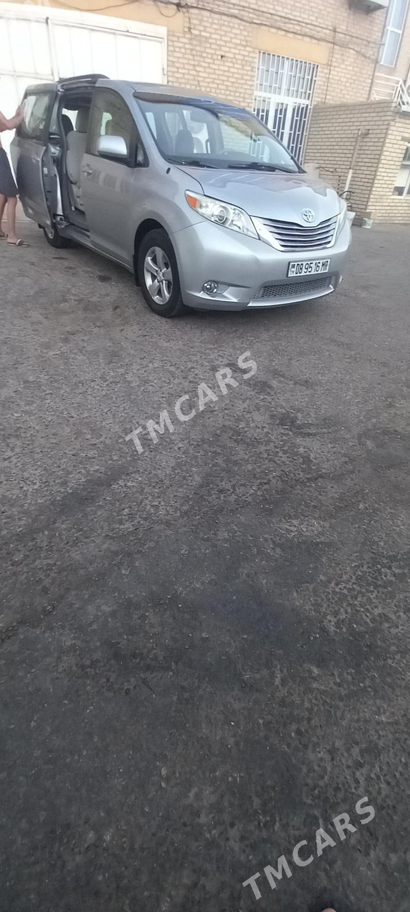 Toyota Sienna 2011 - 310 000 TMT - Mary - img 6