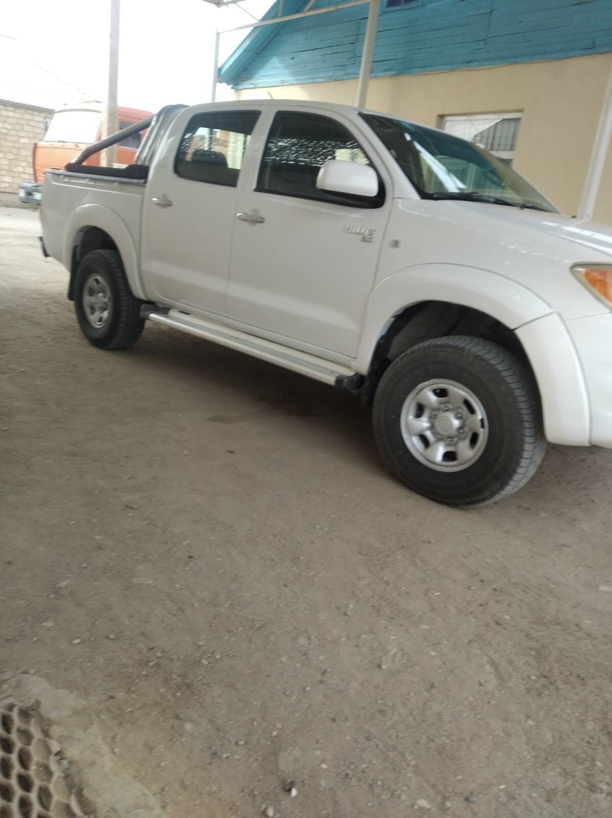 Toyota Hilux 2006 - 220 000 TMT - Гумдаг - img 4