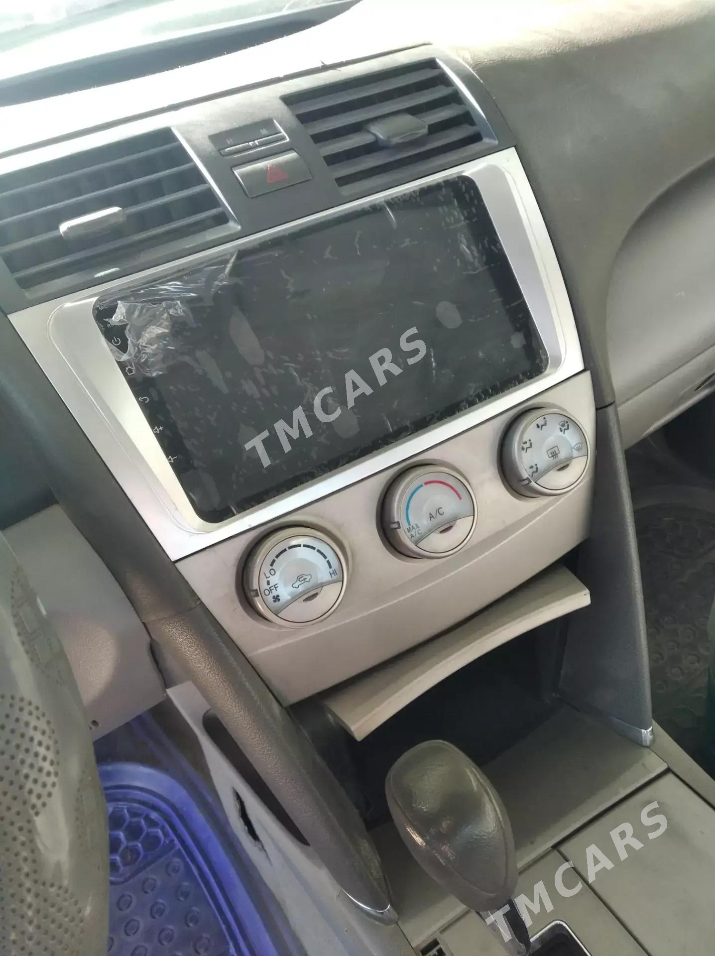 Toyota Camry 2010 - 185 000 TMT - Тагтабазар - img 5
