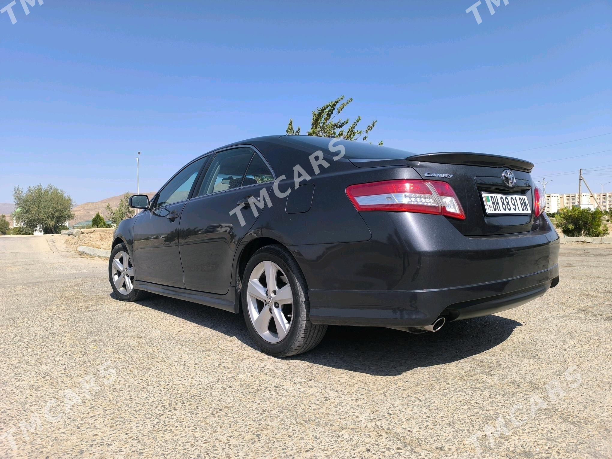 Toyota Camry 2010 - 190 000 TMT - Balkanabat - img 4