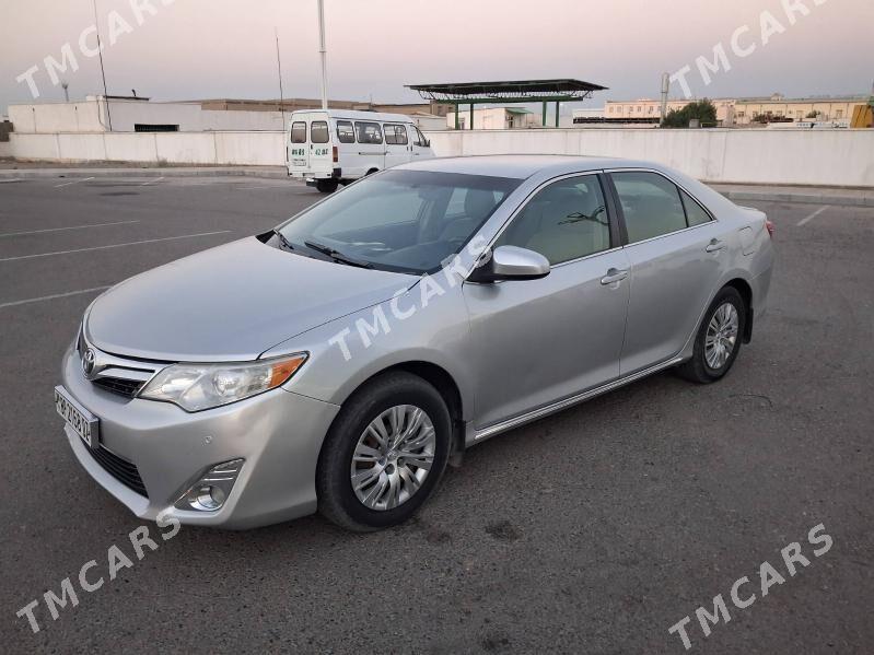 Toyota Camry 2011 - 185 000 TMT - Дашогуз - img 4