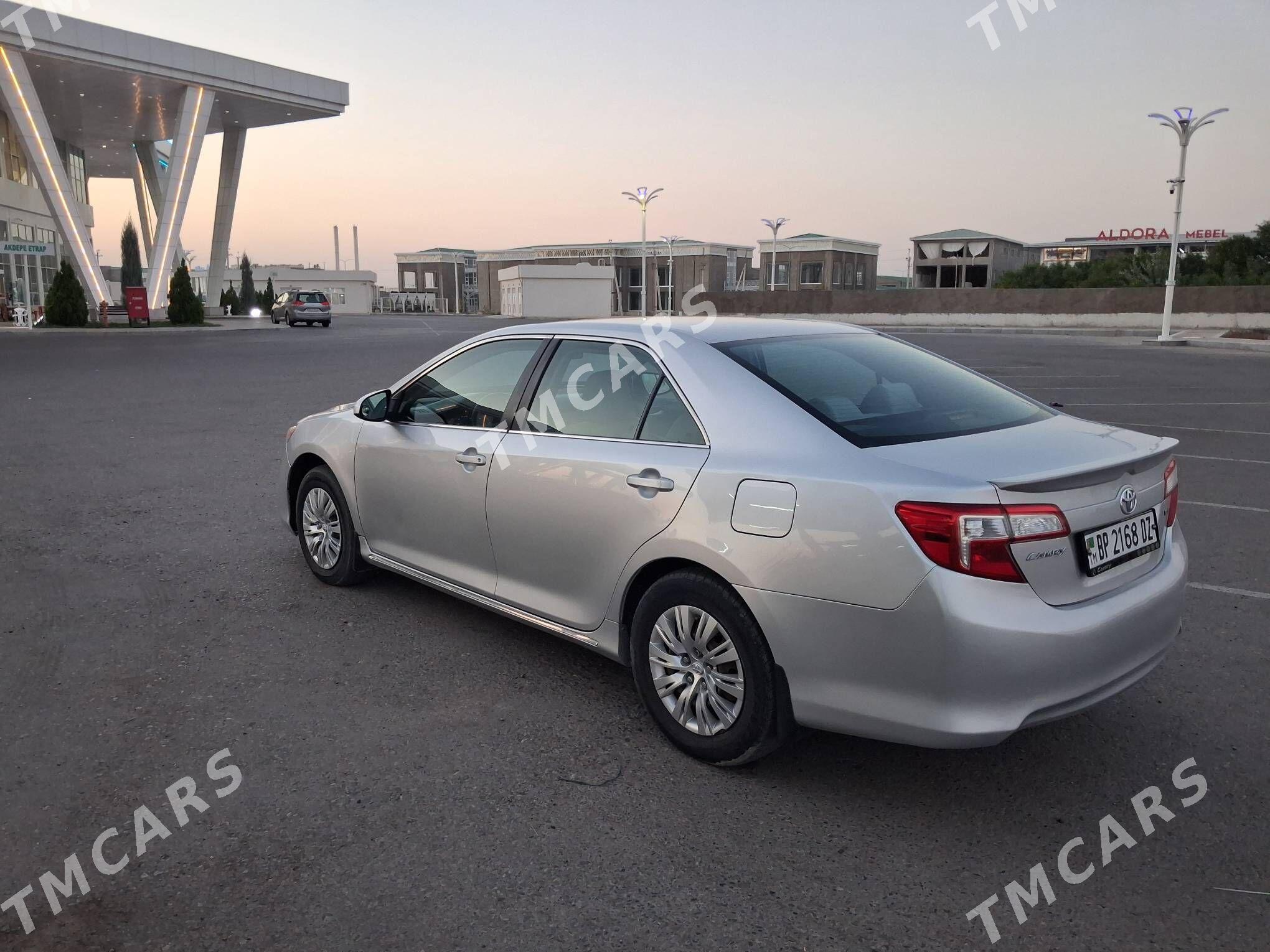 Toyota Camry 2011 - 185 000 TMT - Дашогуз - img 2