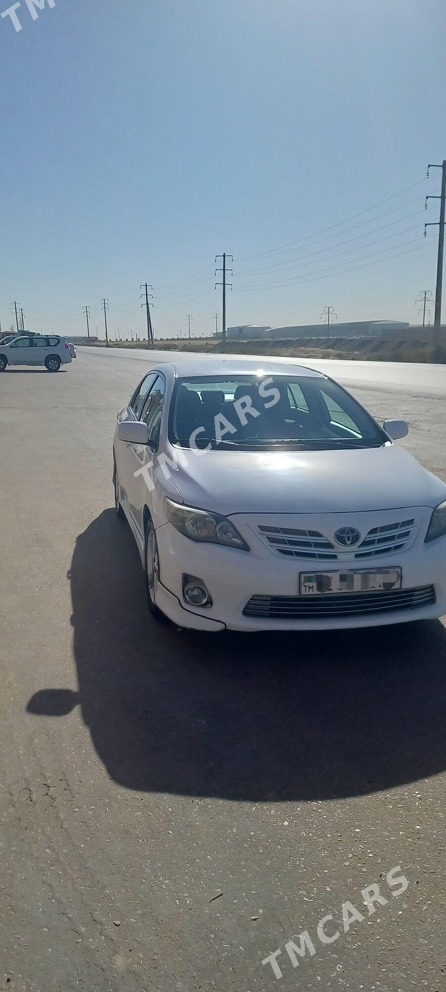 Toyota Corolla 2013 - 160 000 TMT - Ашхабад - img 3