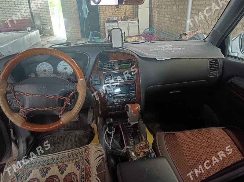 Nissan Pathfinder 2000 - 135 000 TMT - Дарганата - img 3