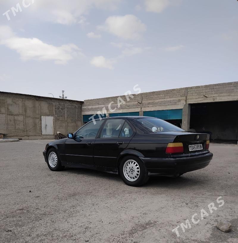 BMW 320 1994 - 25 000 TMT - Gyzylarbat - img 3