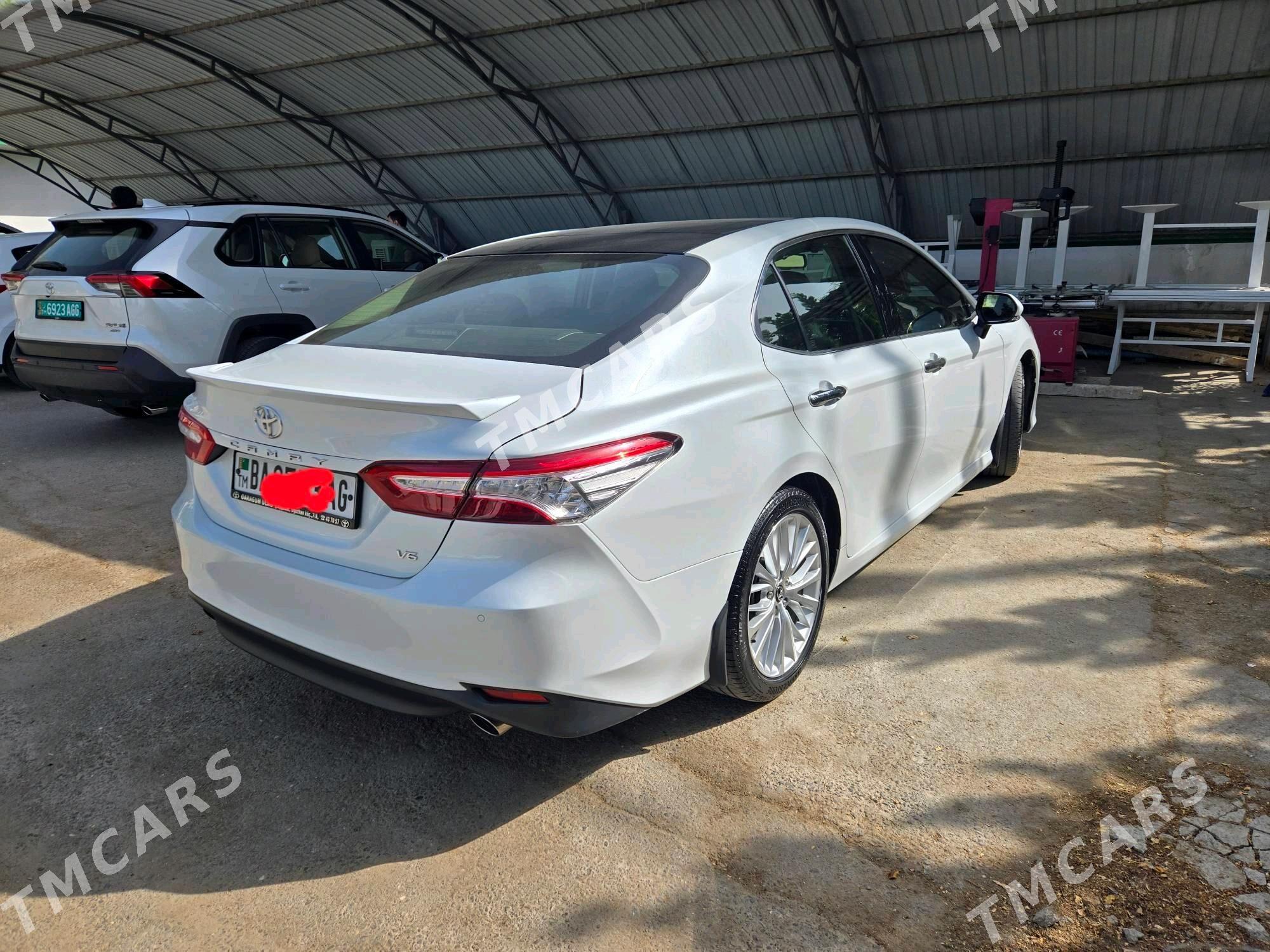 Toyota Camry 2019 - 500 000 TMT - Ашхабад - img 3