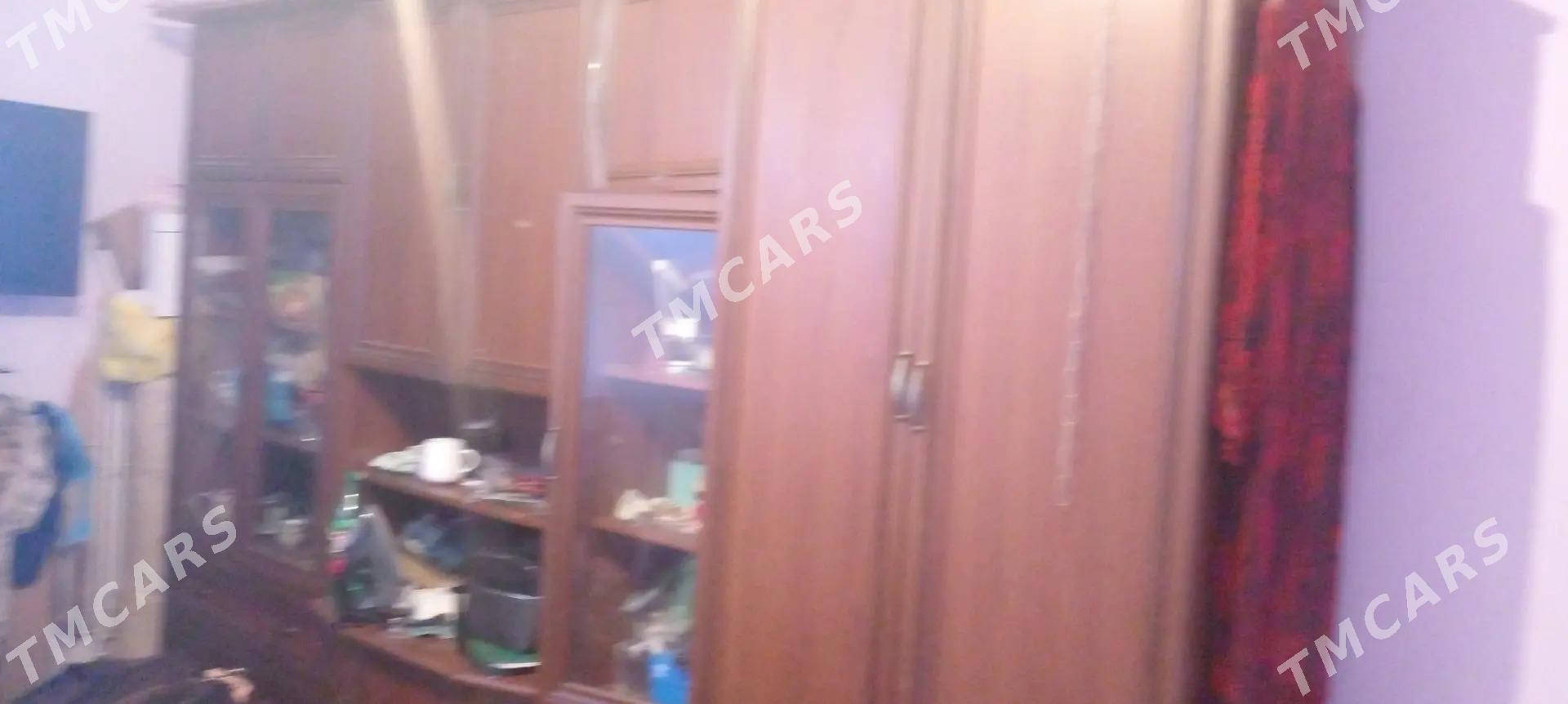 Garnatur we Krawat - Гаудан "А" - img 3