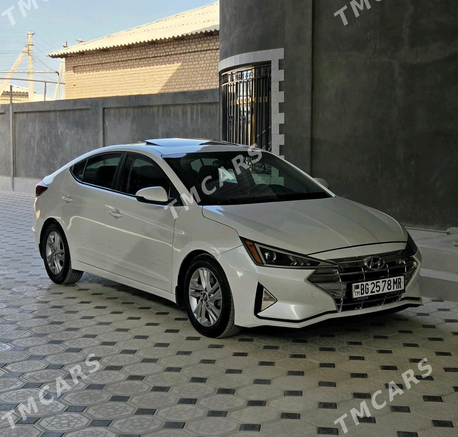 Hyundai Elantra 2020 - 250 000 TMT - Мары - img 3