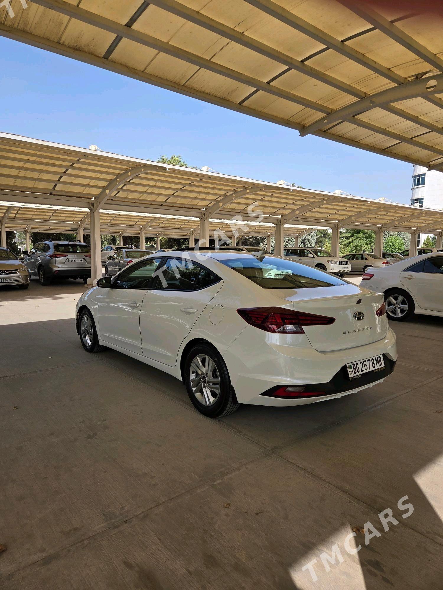 Hyundai Elantra 2020 - 250 000 TMT - Мары - img 9