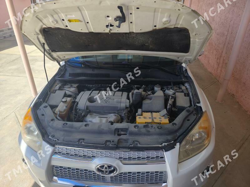 Toyota RAV4 2011 - 210 000 TMT - Гызыларбат - img 10