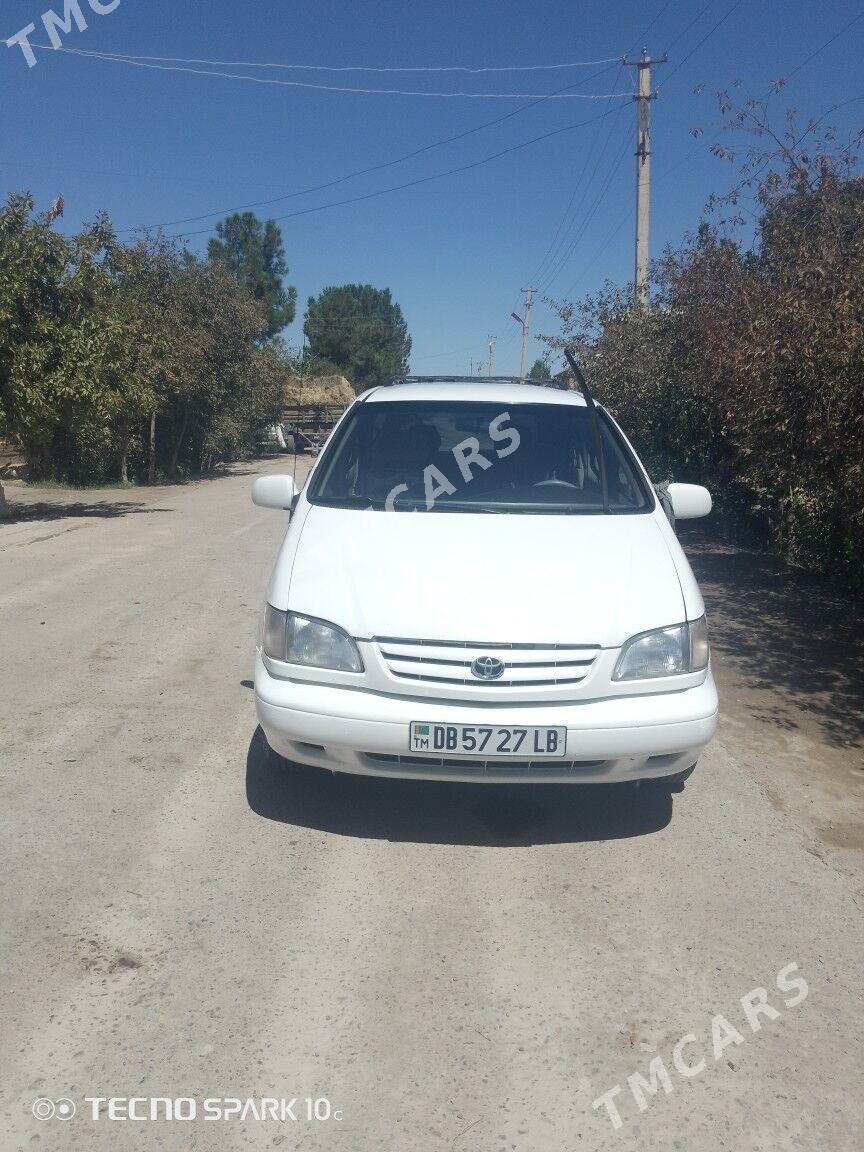 Toyota Sienna 2000 - 150 000 TMT - Türkmenabat - img 2