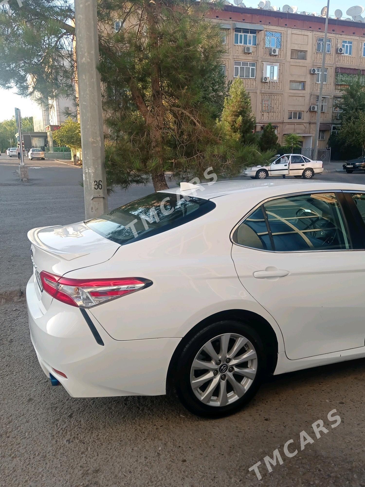 Toyota Camry 2019 - 245 000 TMT - Мары - img 7