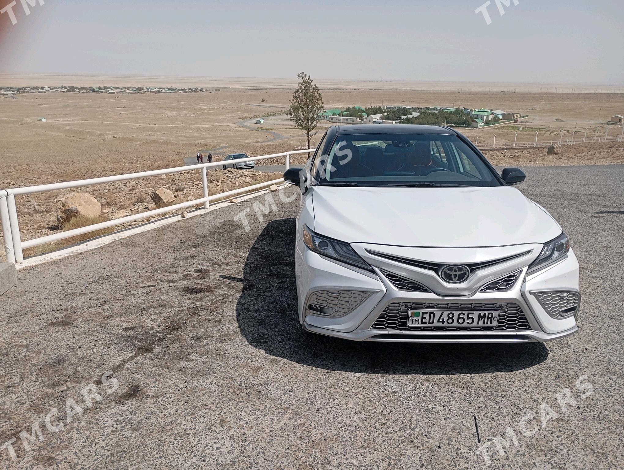 Toyota Camry 2022 - 430 000 TMT - Aşgabat - img 2