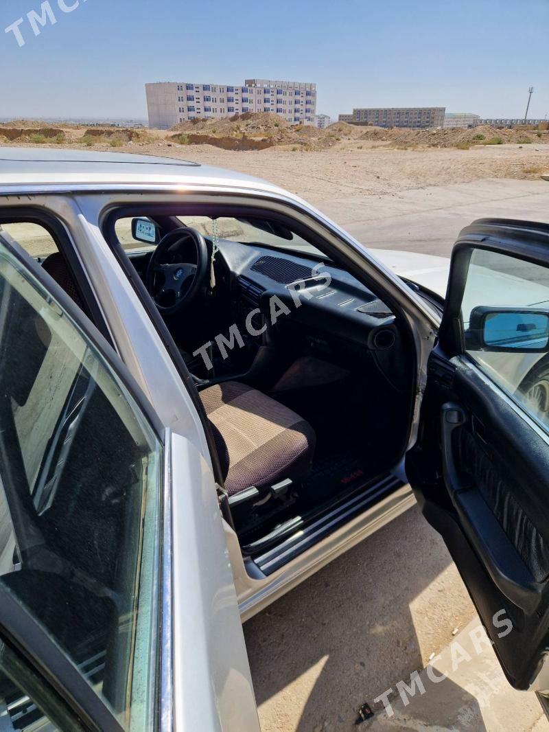 BMW 520 1990 - 35 000 TMT - Балканабат - img 8