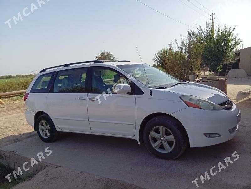 Toyota Sienna 2006 - 200 000 TMT - Hojambaz - img 7