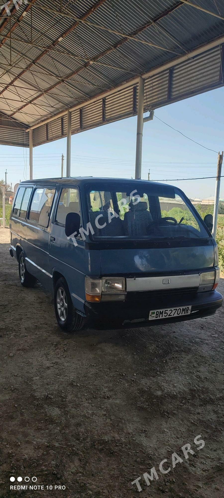 Toyota Hiace 1989 - 30 000 TMT - Murgap - img 2