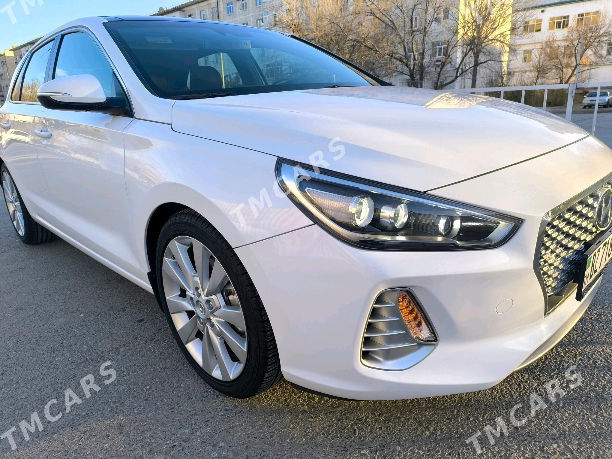 Hyundai Elantra GT 2017 - 250 000 TMT - Ашхабад - img 7