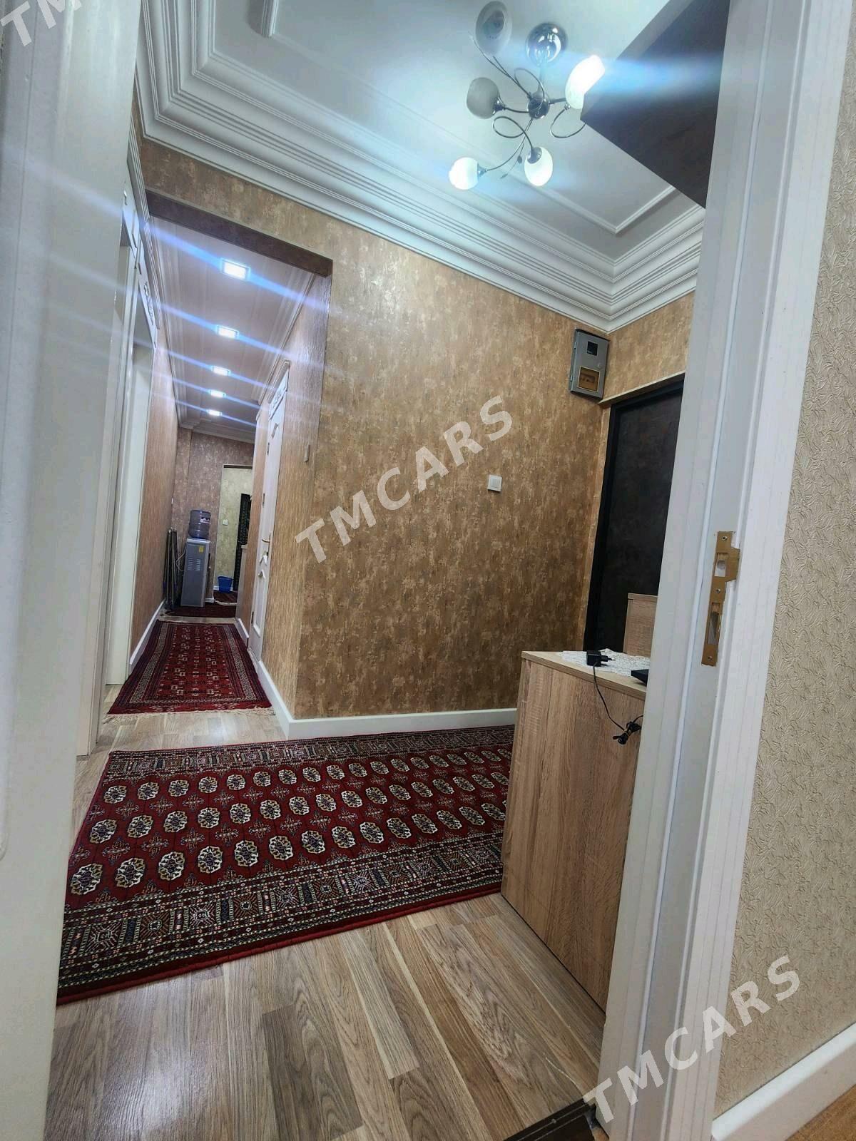 ARENDA MIR 3 3 KOMNAT 1 ETAŹ - Мир 3 - img 3