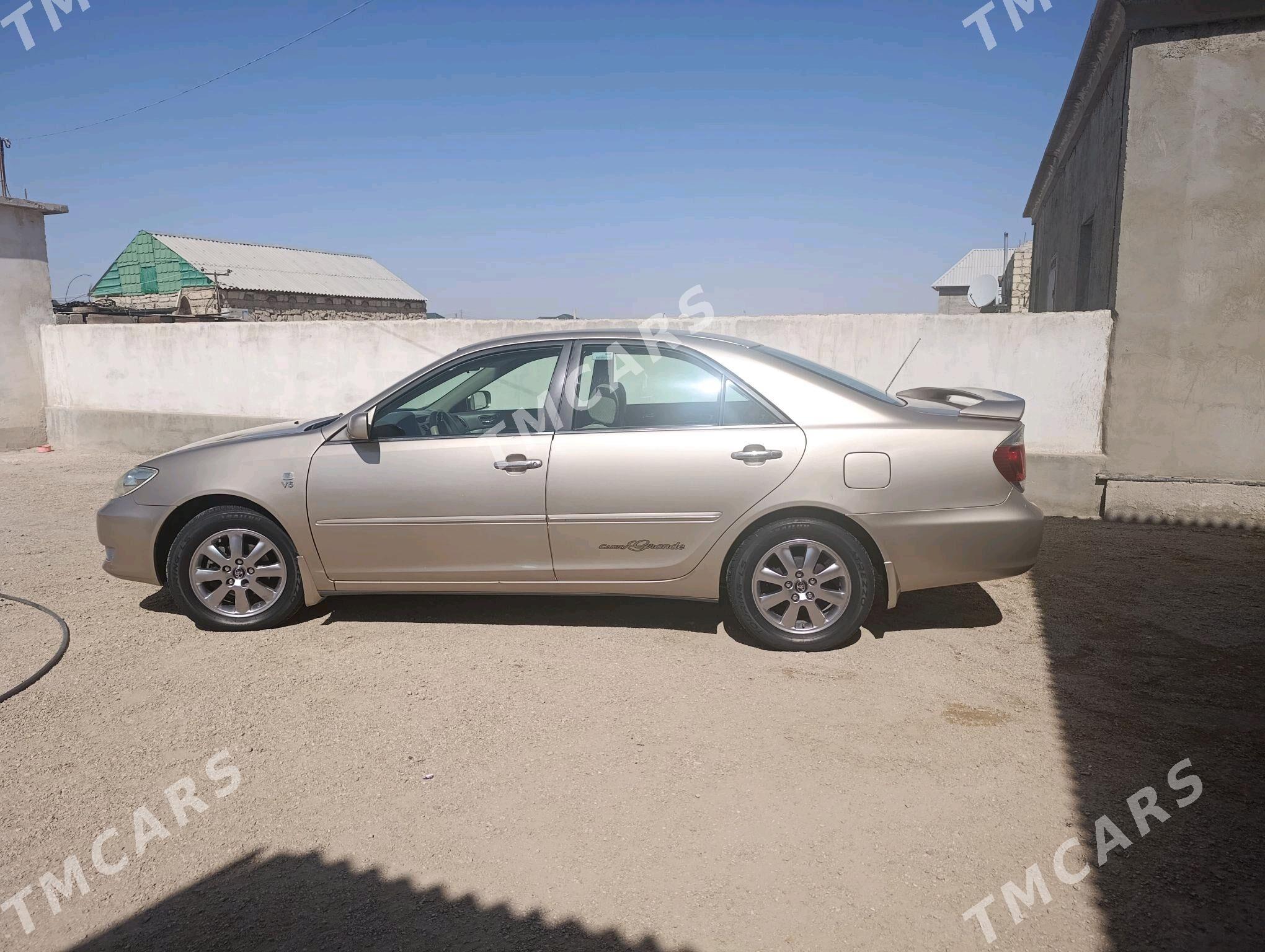 Toyota Camry 2002 - 165 000 TMT - Балканабат - img 4