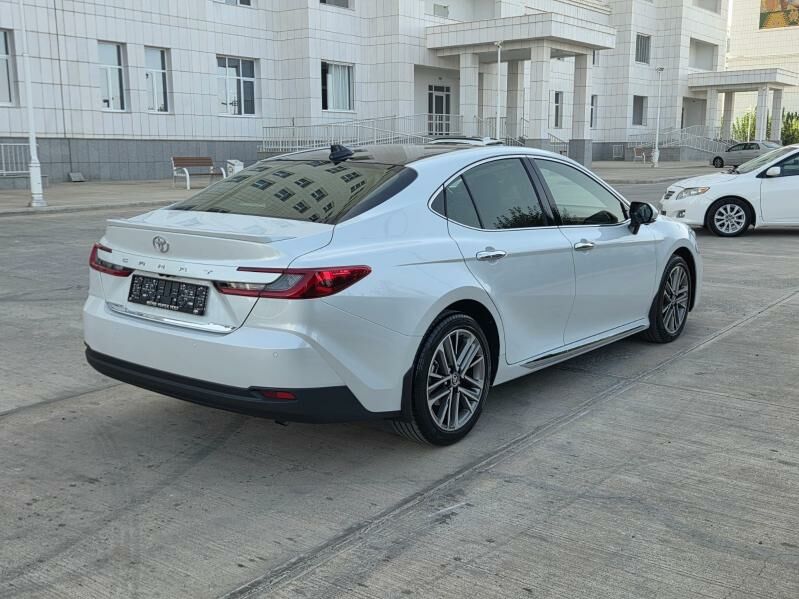 Toyota Camry 2024 - 655 000 TMT - Ашхабад - img 4