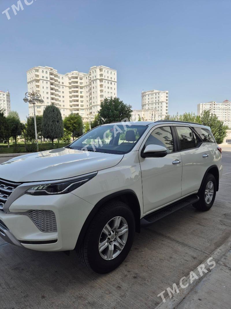Toyota Fortuner 2021 - 560 000 TMT - 14-nji tapgyr (Sowhozny köç) - img 4