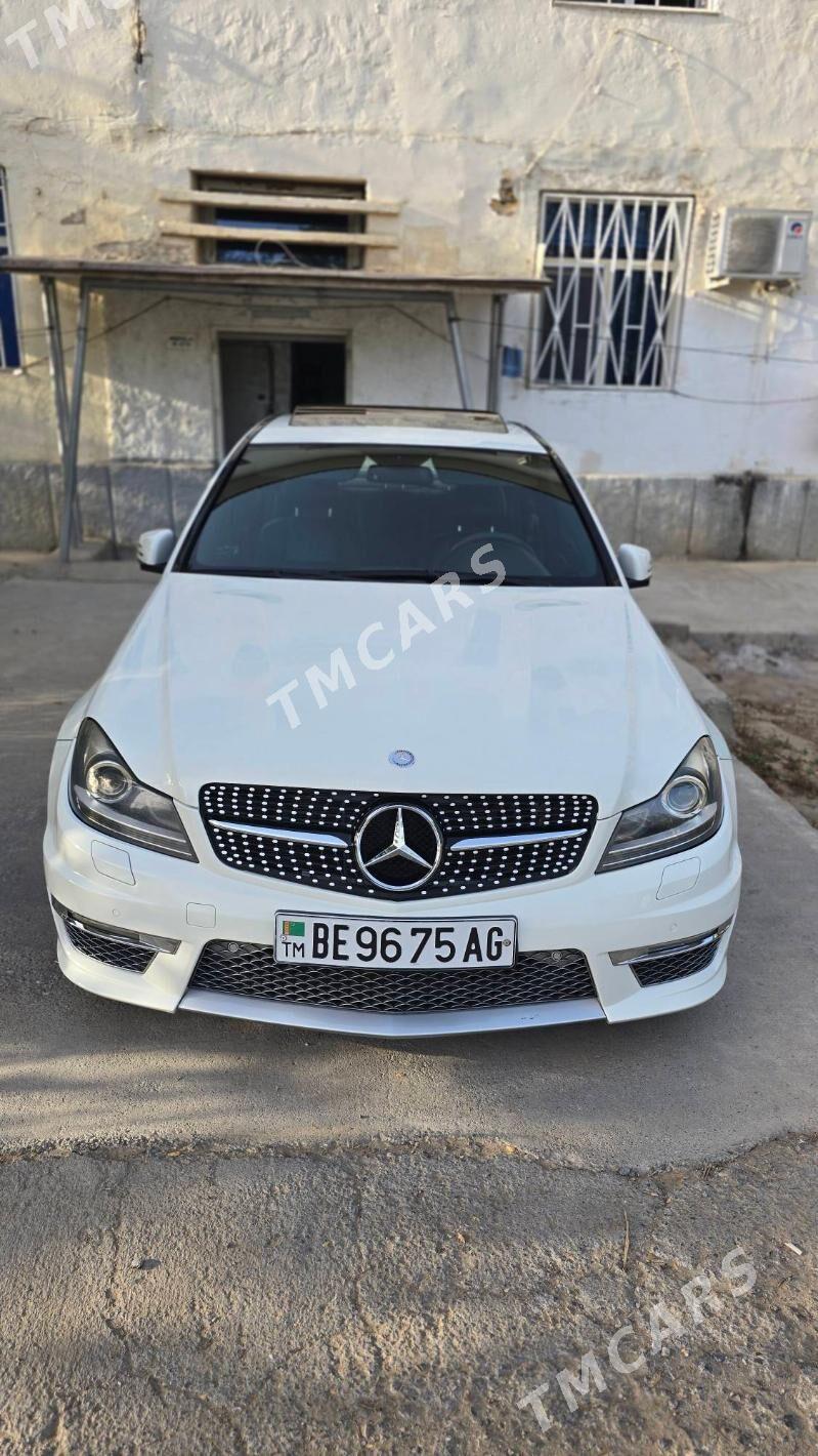 Mercedes-Benz C-Class 2010 - 220 000 TMT - Ашхабад - img 2
